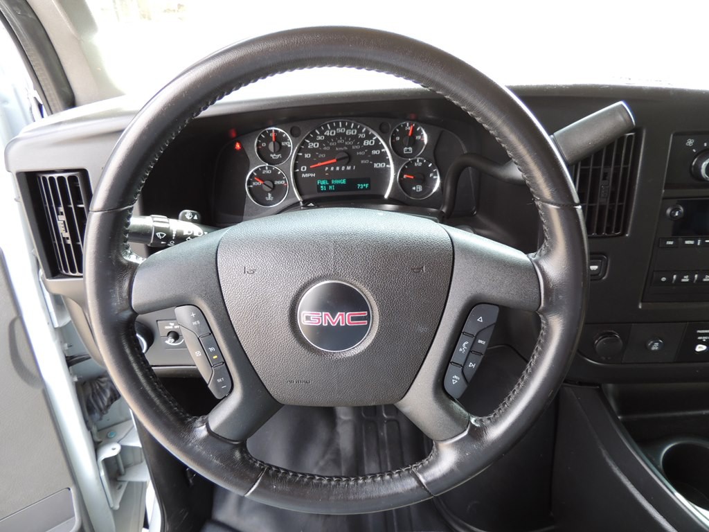 2023 GMC Savana Image 19