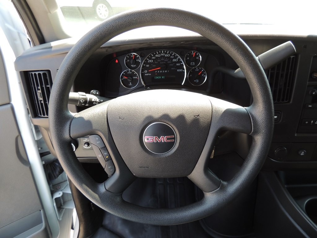 2024 GMC Savana Image 14