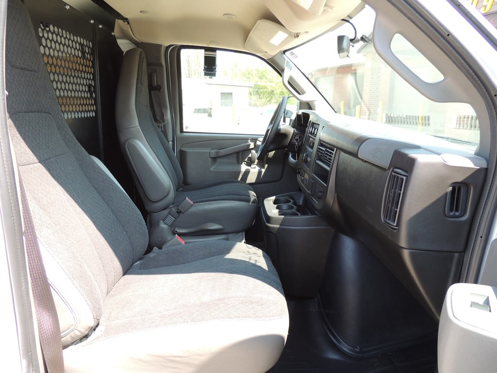 2024 GMC Savana Image 10