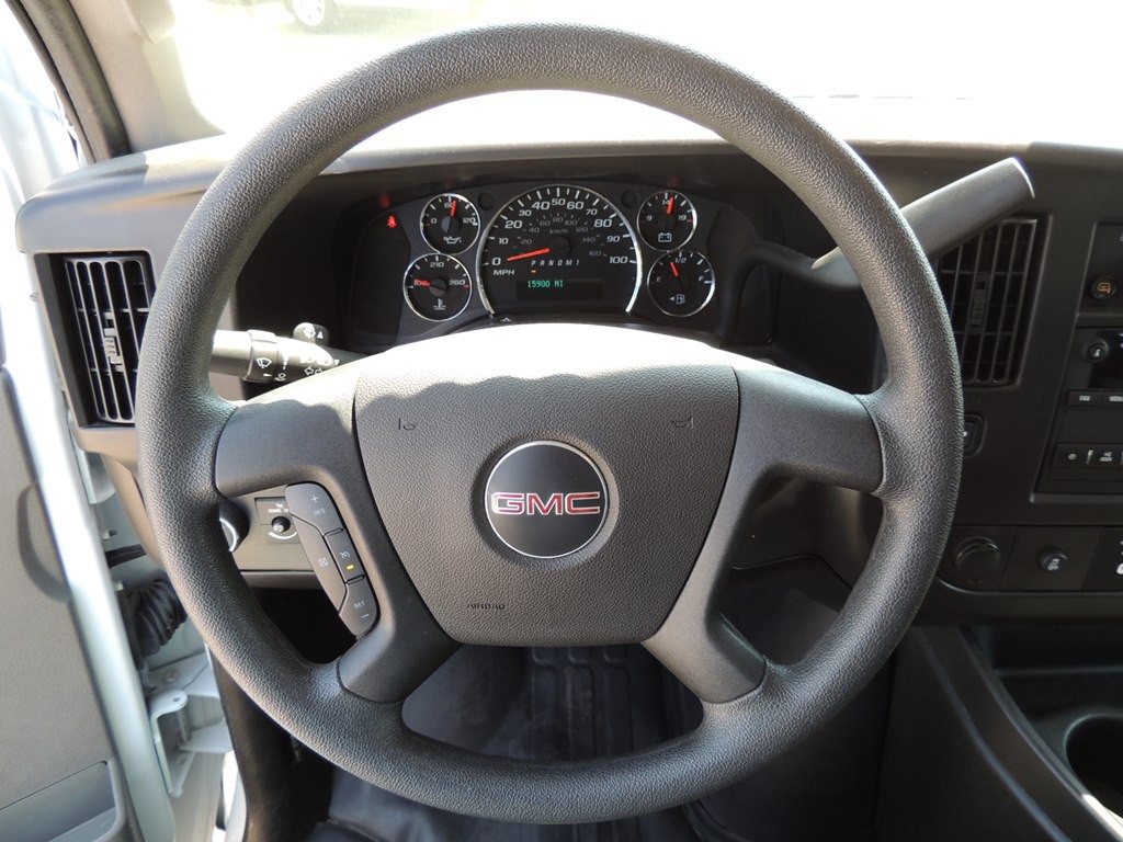 2024 GMC Savana Image 14