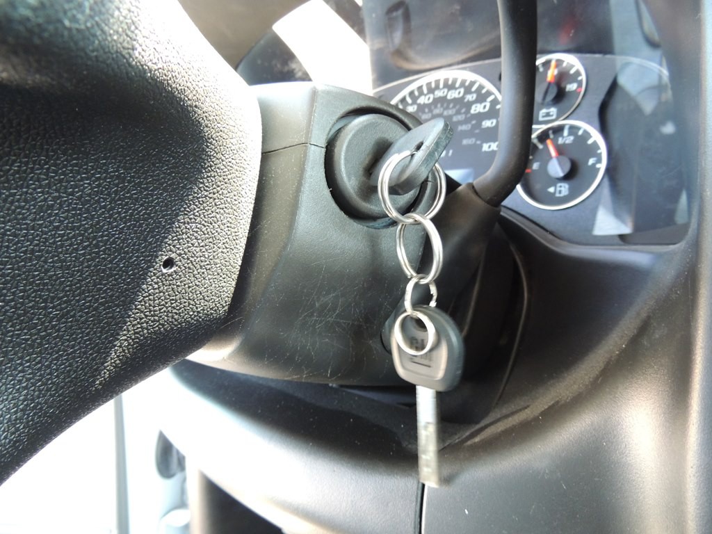 2024 GMC Savana Image 15