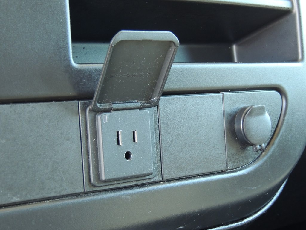 2024 Chevrolet Express Image 16