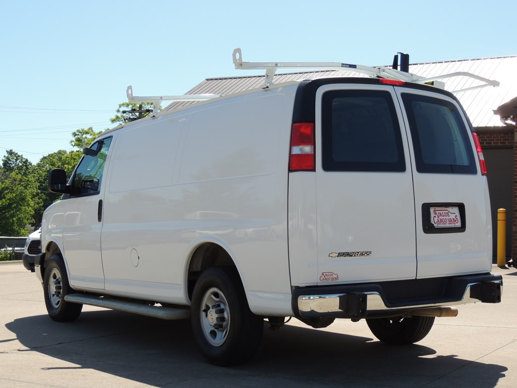 2024 Chevrolet Express Image 3
