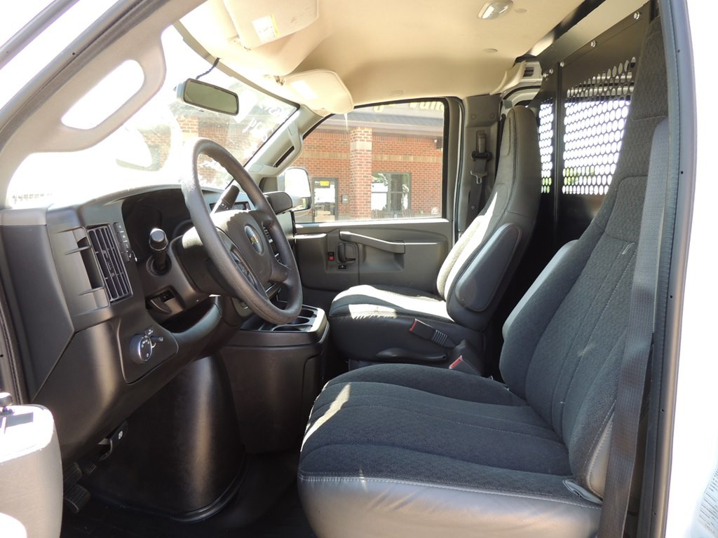 2024 Chevrolet Express Image 17