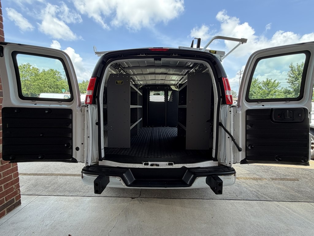 2024 Chevrolet Express Image 10
