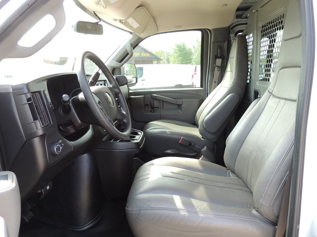 2018 Chevrolet Express Image 14