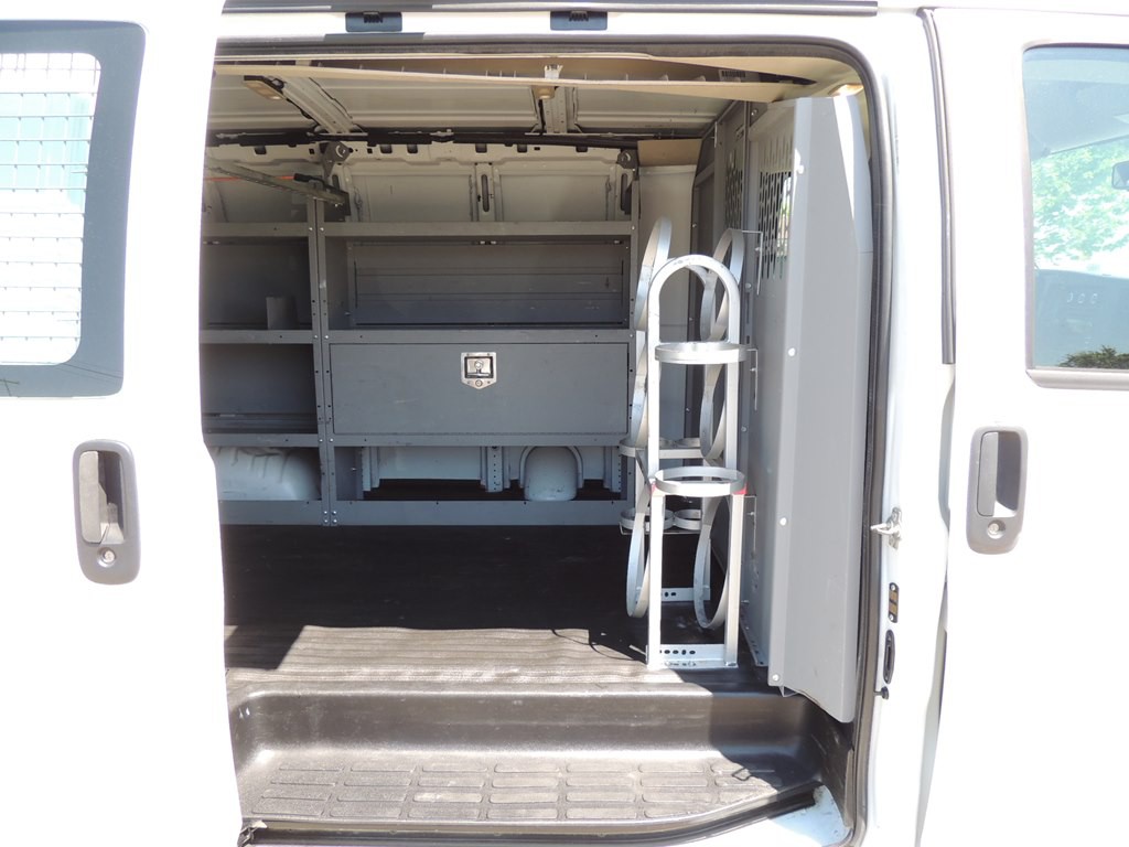 2019 Chevrolet Express Image 9