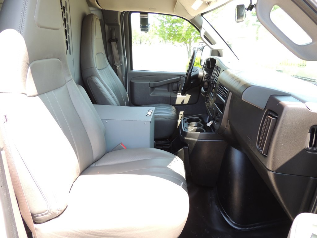 2019 Chevrolet Express Image 14