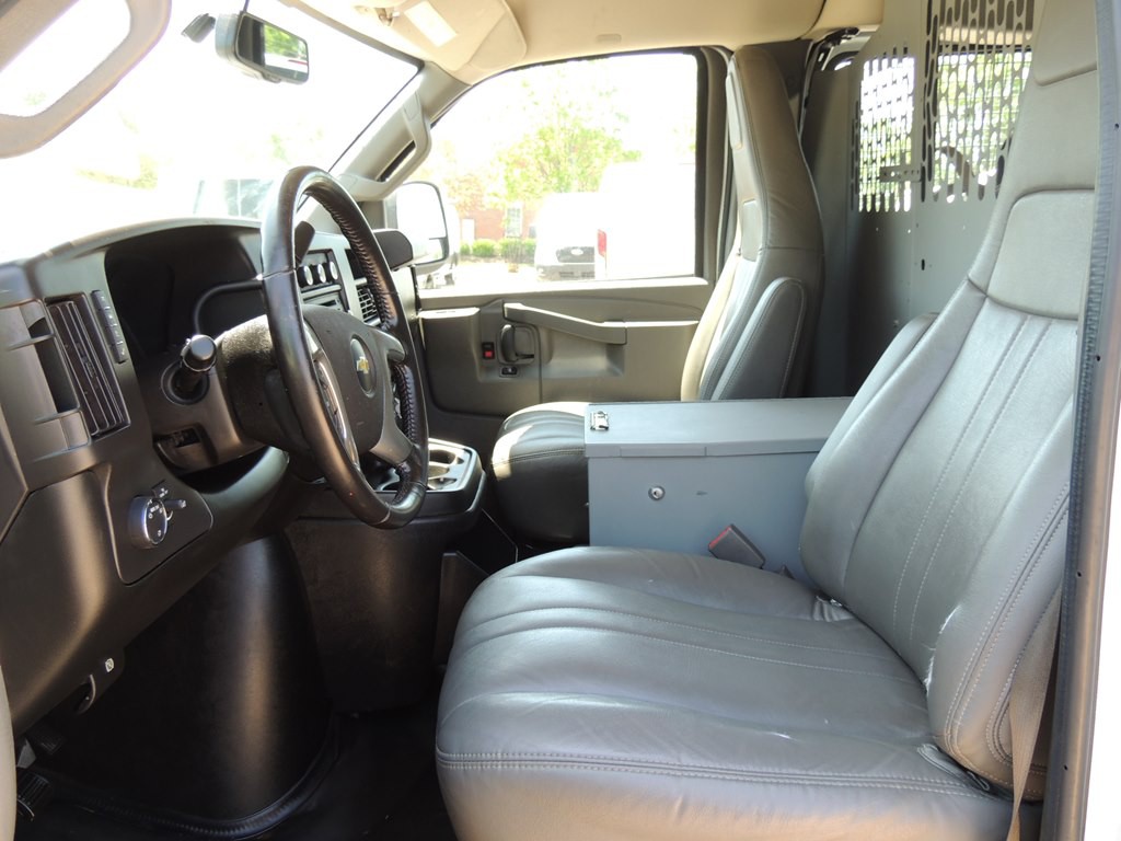 2019 Chevrolet Express Image 17