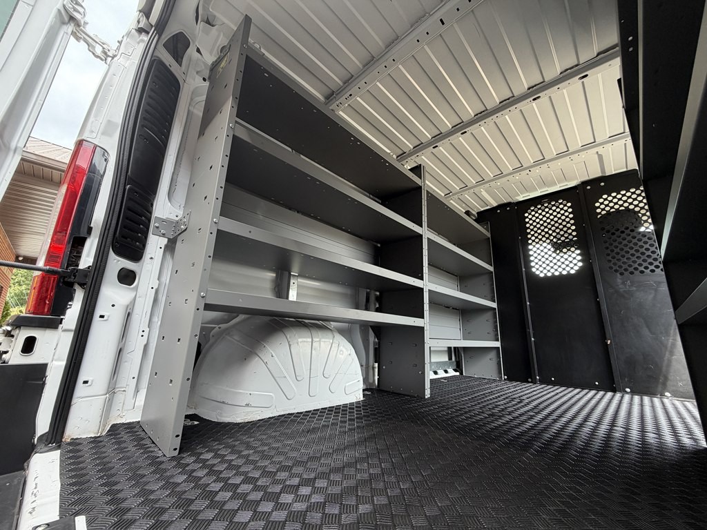 2025 RAM Promaster Image 9