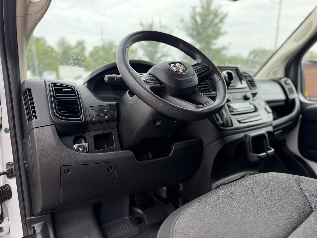 2025 RAM Promaster Image 22