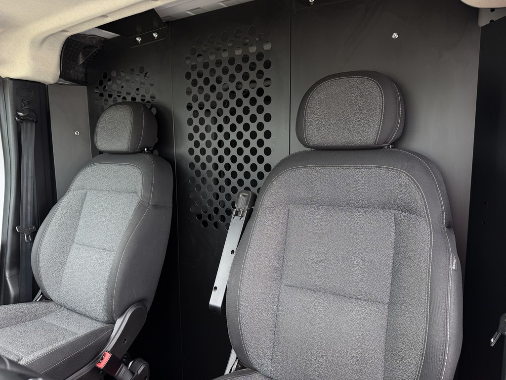 2025 RAM Promaster Image 24