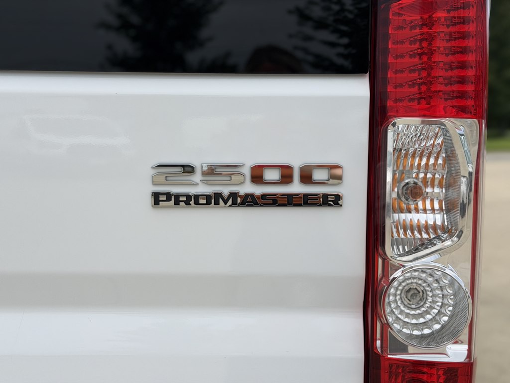 2025 RAM Promaster Image 40