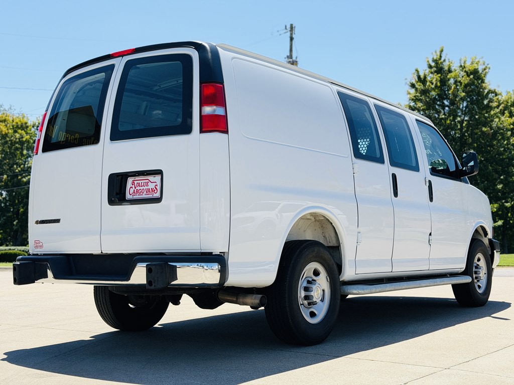 2025 Chevrolet Express Image 2