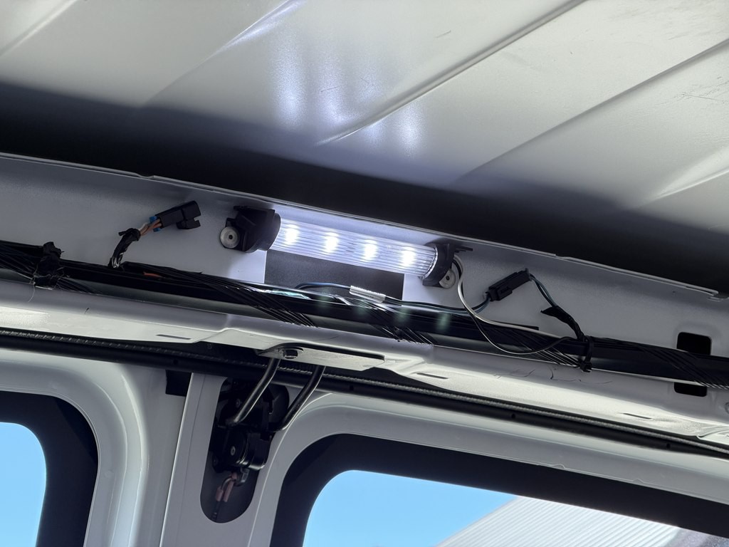 2025 Chevrolet Express Image 14