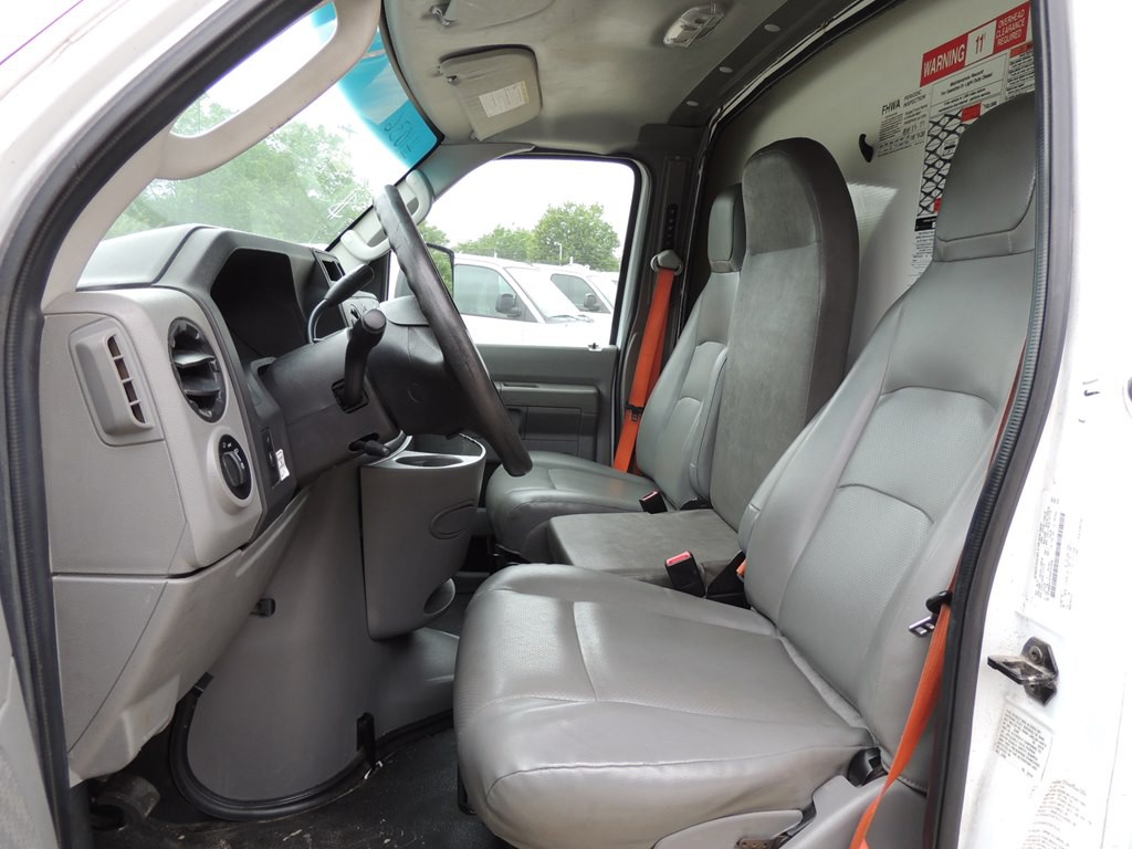 2019 Ford Econoline Image 11