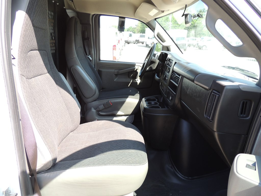 2024 Chevrolet Express Image 10