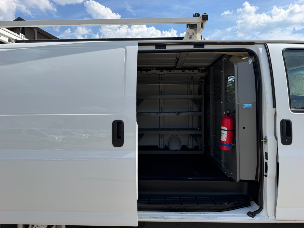2023 Chevrolet Express Image 13