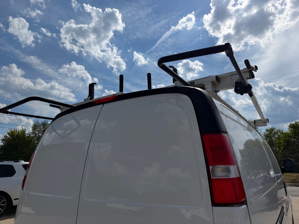 2023 Chevrolet Express Image 16