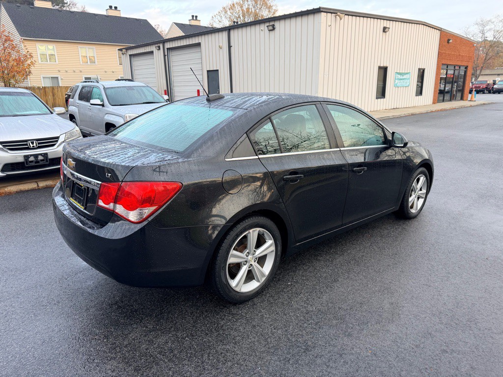 2015 Chevrolet Cruze Image 3
