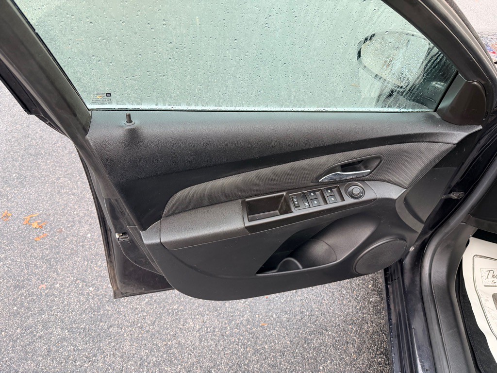 2015 Chevrolet Cruze Image 14