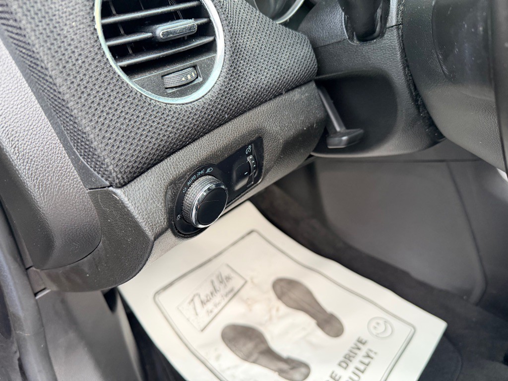 2015 Chevrolet Cruze Image 17