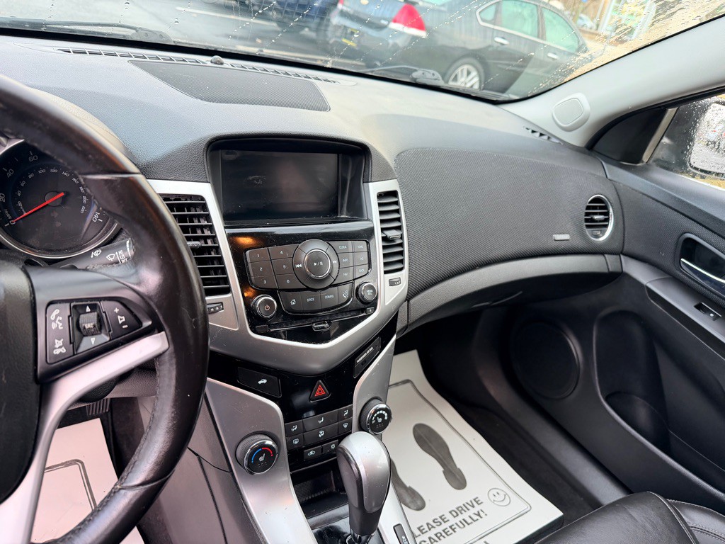 2015 Chevrolet Cruze Image 19