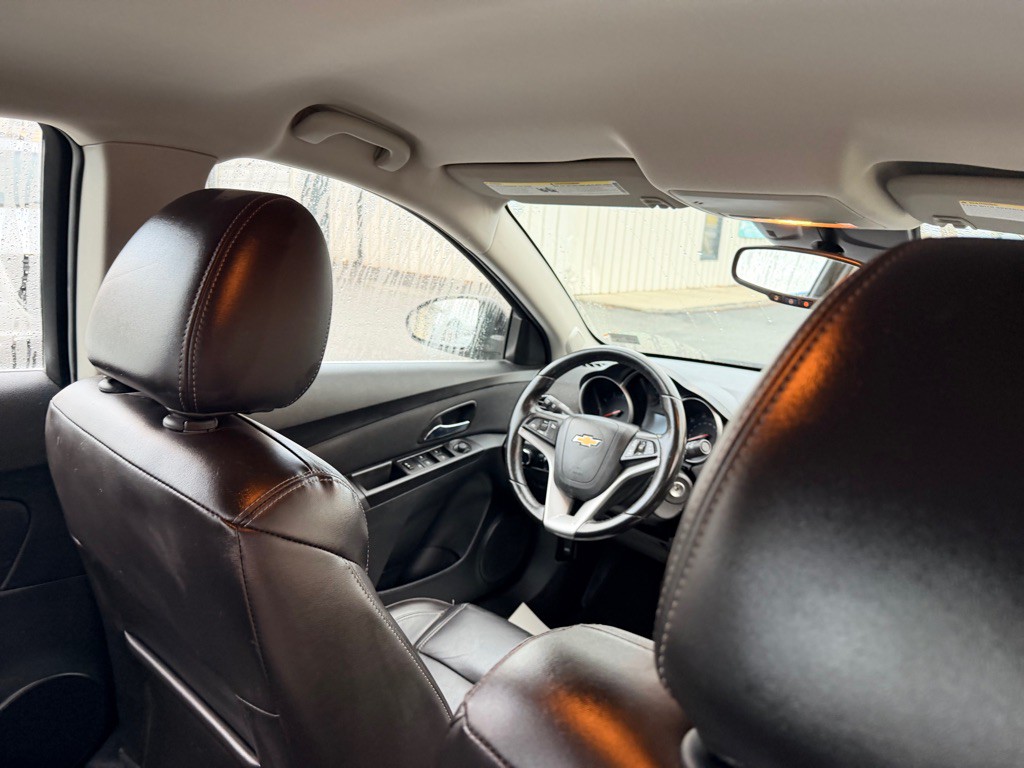 2015 Chevrolet Cruze Image 30
