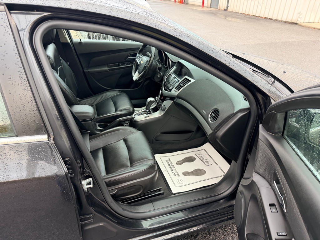 2015 Chevrolet Cruze Image 31