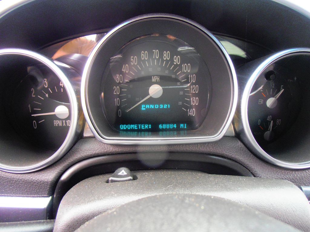 2004 Chevrolet SSR Image 7