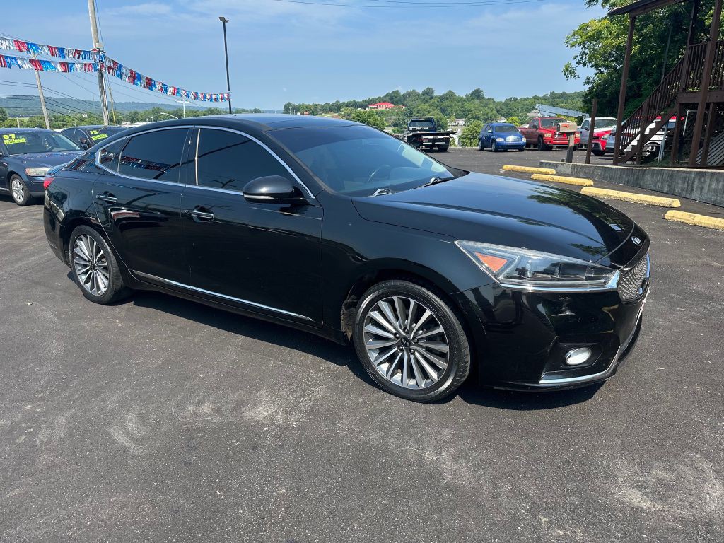 2017 Kia Cadenza Image 3