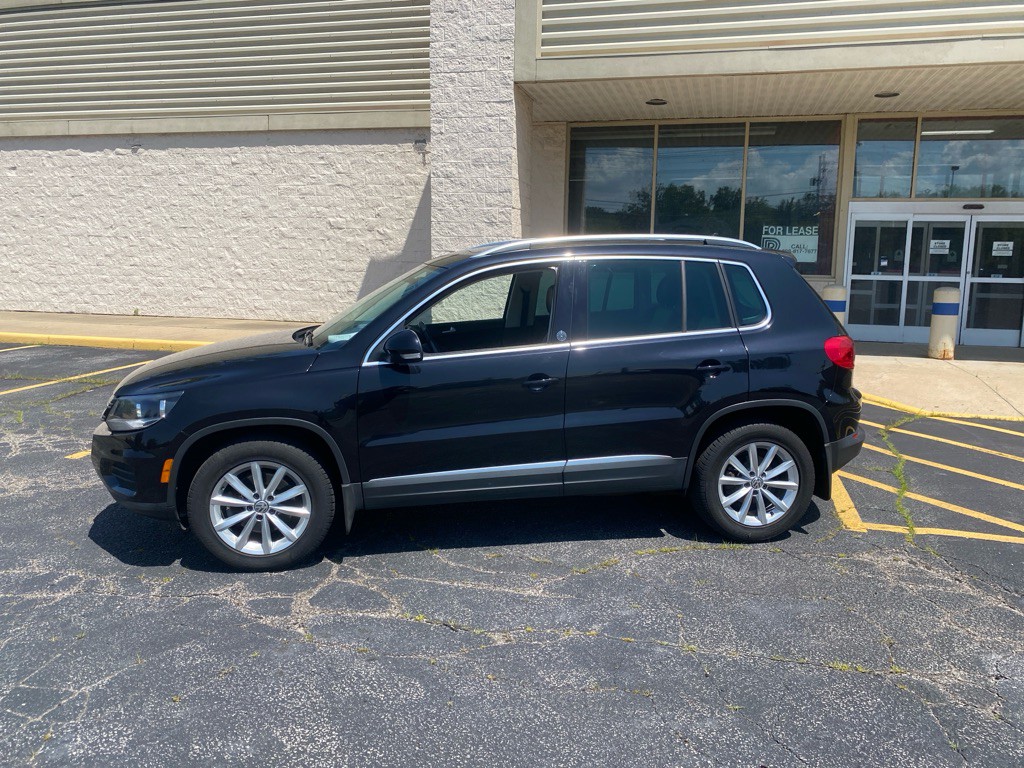 2017 Volkswagen Tiguan Image 2