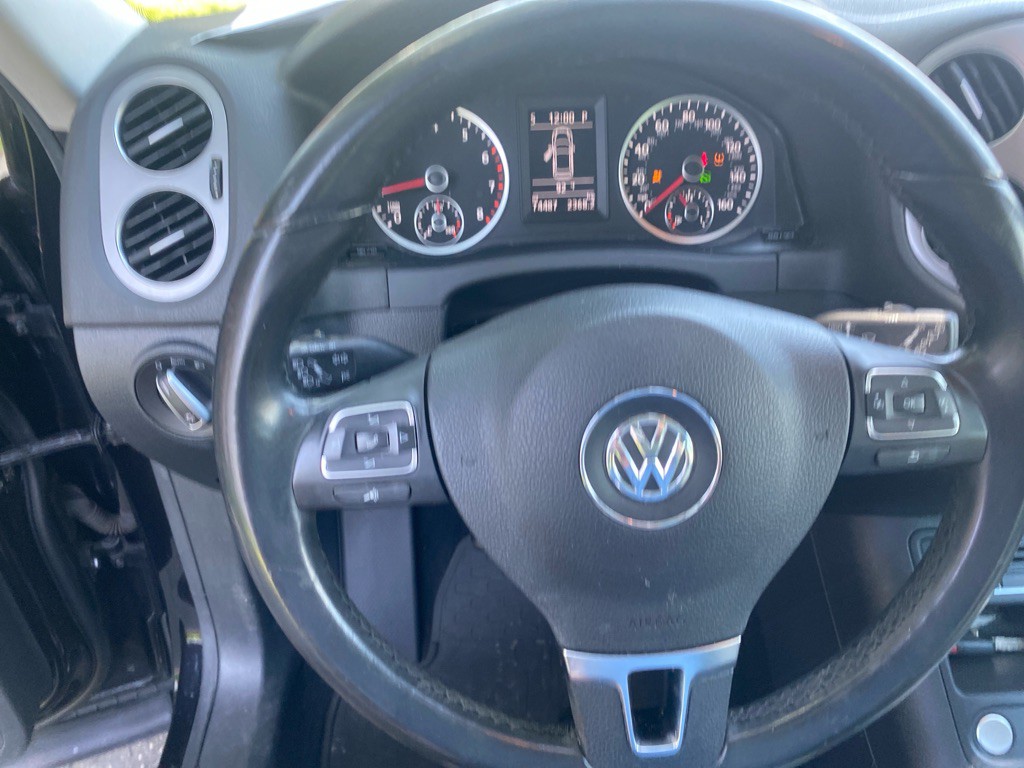 2017 Volkswagen Tiguan Image 12