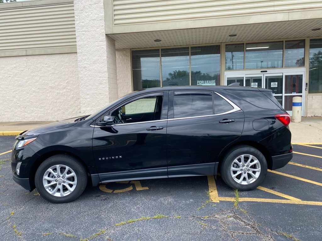 2018 Chevrolet Equinox Image 2
