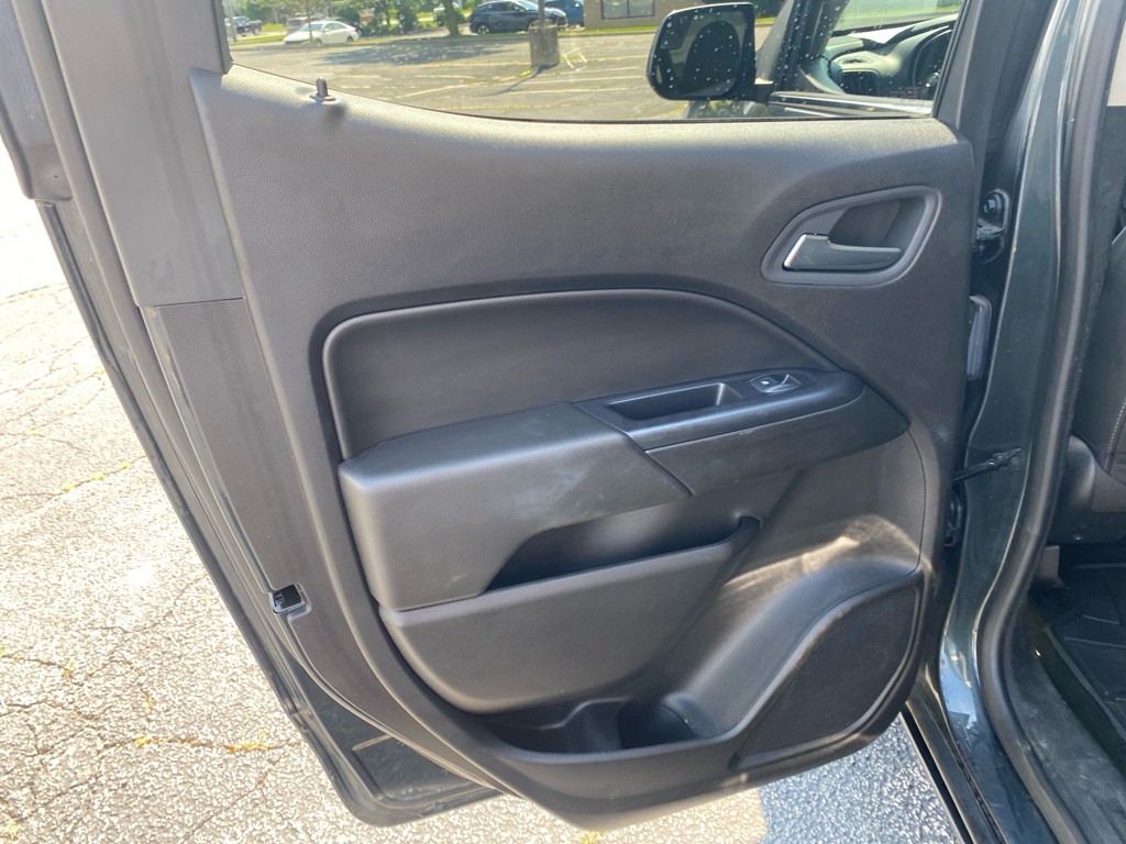 2017 Chevrolet Colorado Image 17