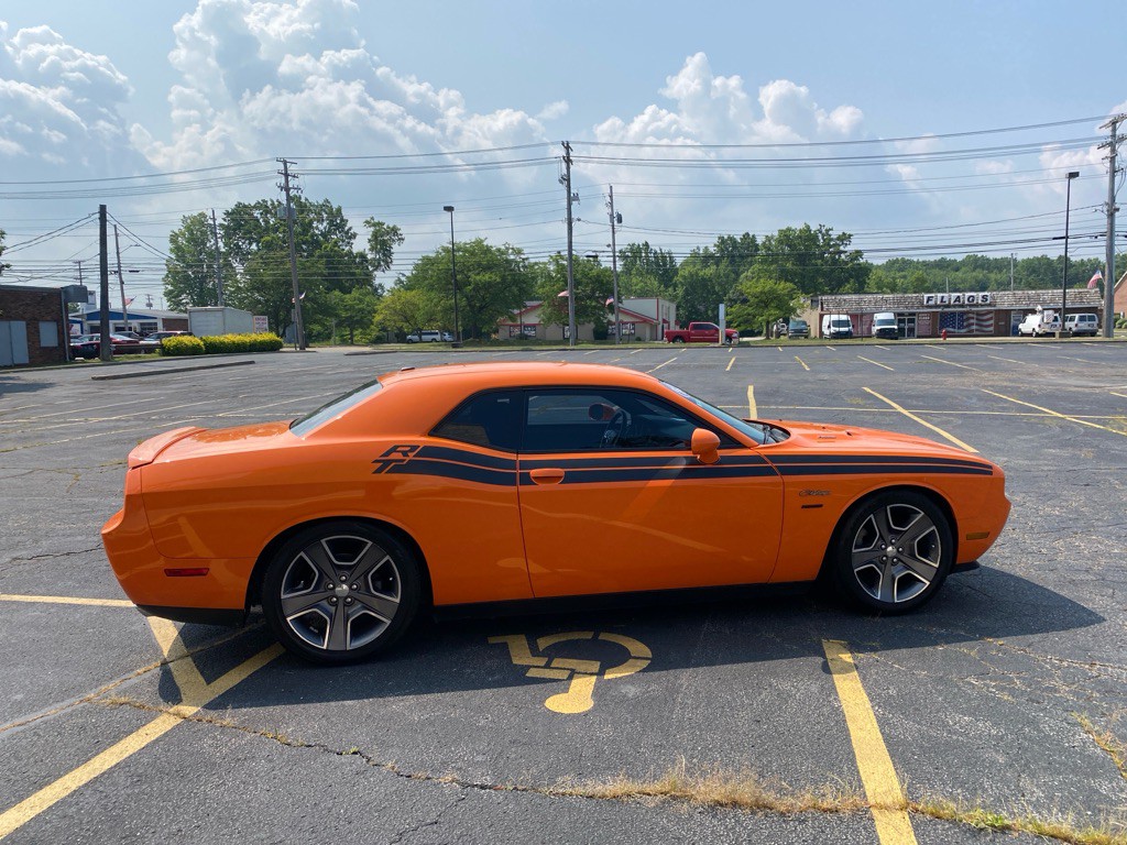 2012 Dodge Challenger Image 6