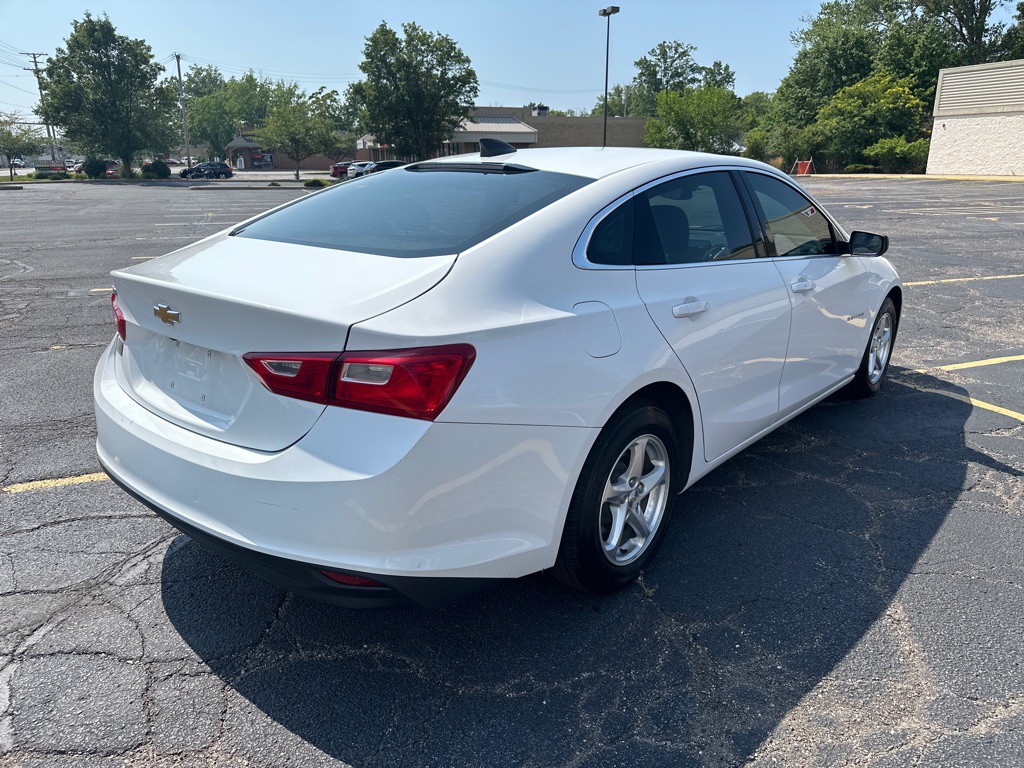 2019 Chevrolet Malibu Image 8