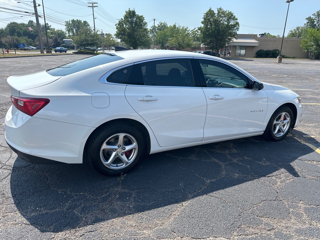 2019 Chevrolet Malibu Image 9
