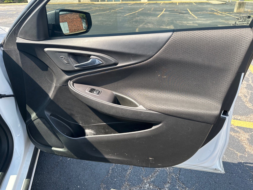2019 Chevrolet Malibu Image 16