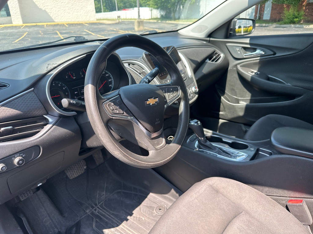 2019 Chevrolet Malibu Image 21
