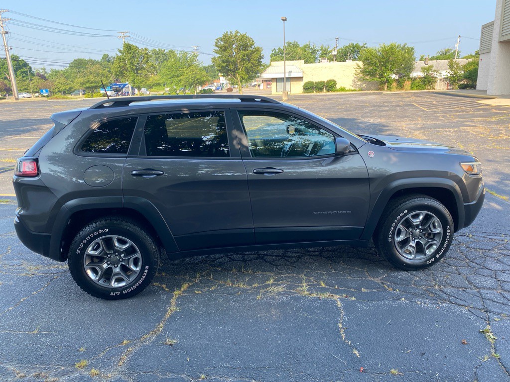 2019 Jeep Cherokee Image 5