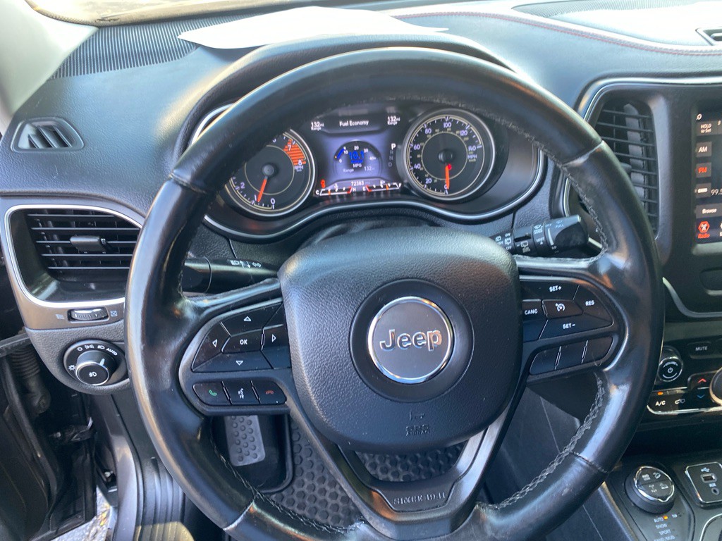 2019 Jeep Cherokee Image 10