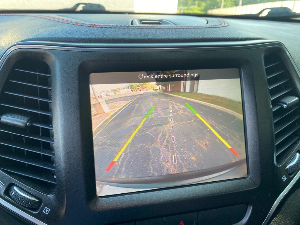2019 Jeep Cherokee Image 13