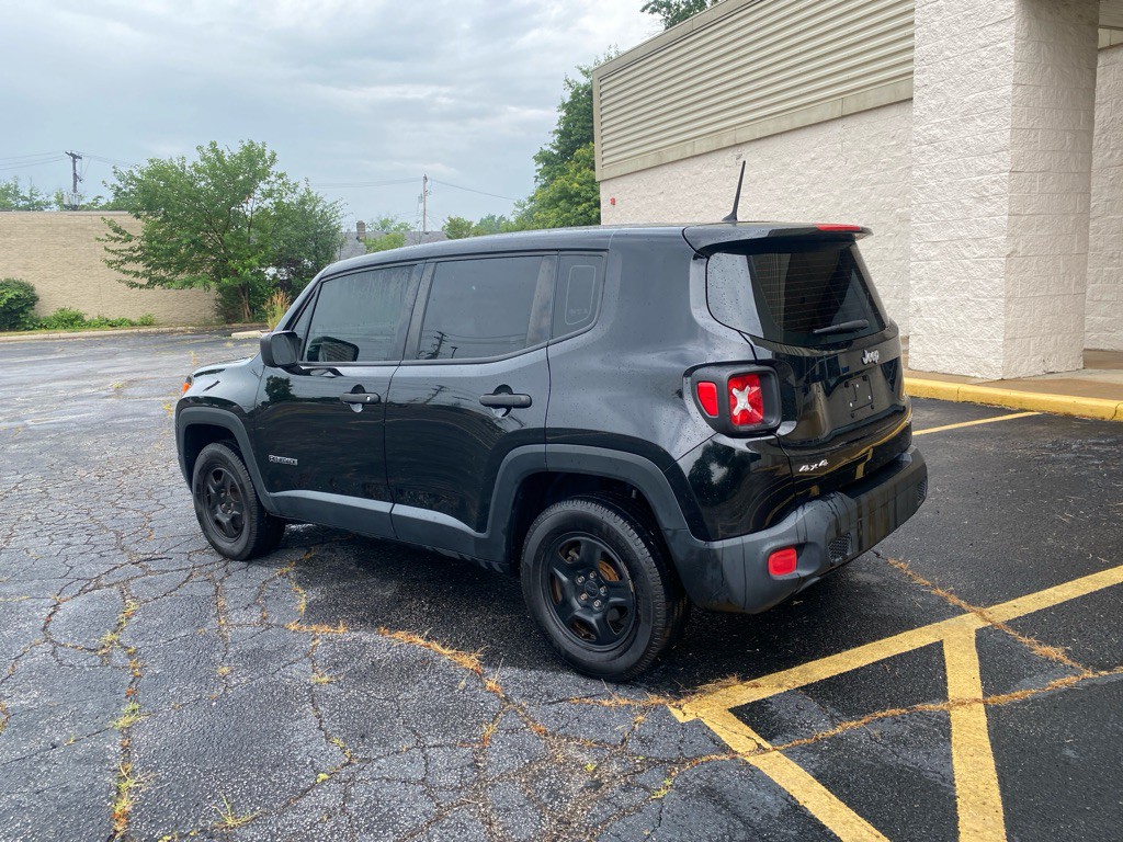 2015 Jeep Renegade Image 3