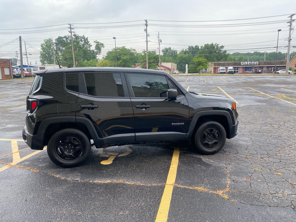 2015 Jeep Renegade Image 6