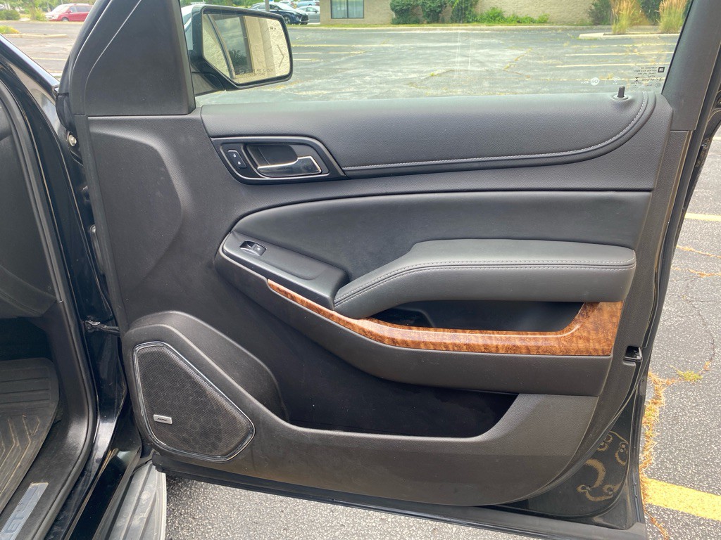 2016 Chevrolet Tahoe Image 27