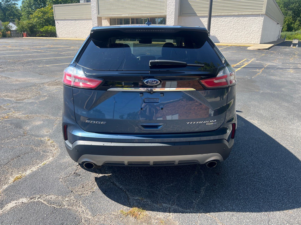 2019 Ford Edge Image 4