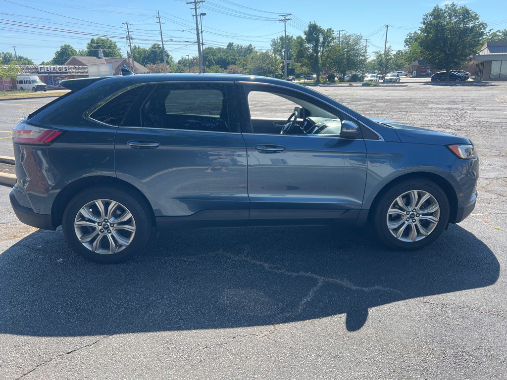 2019 Ford Edge Image 6
