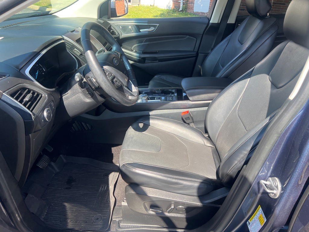 2019 Ford Edge Image 9