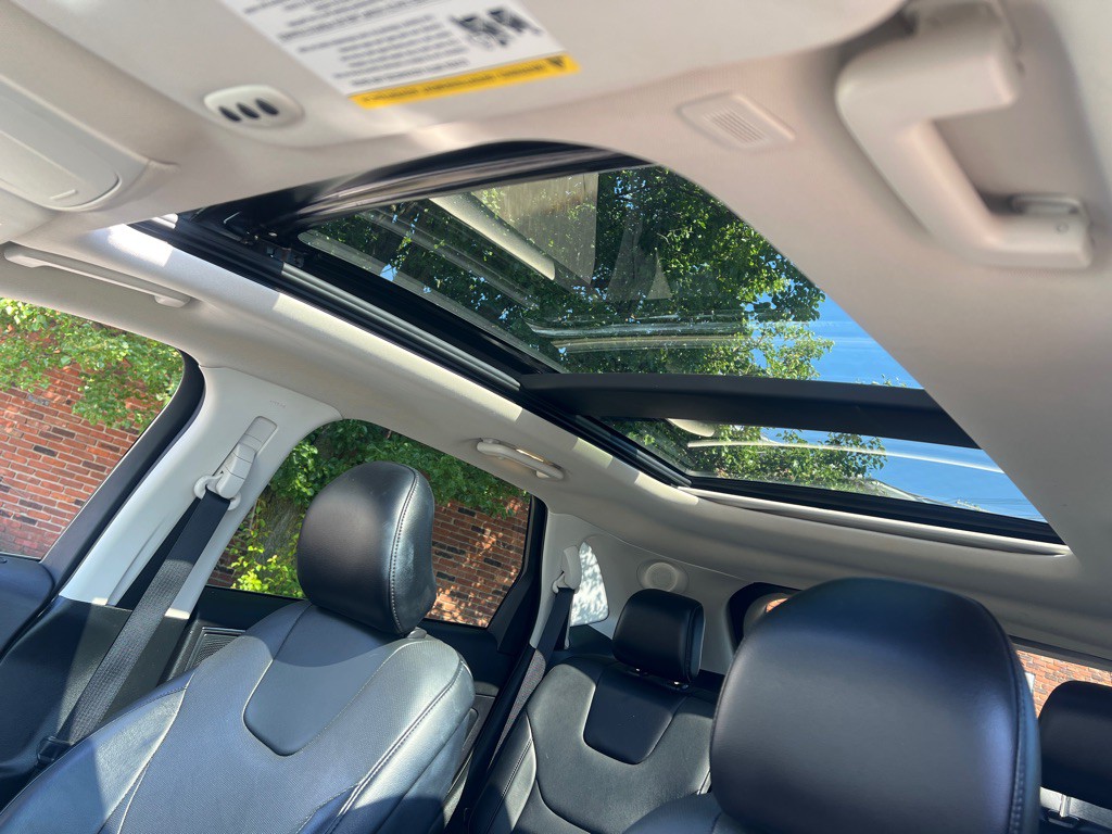 2019 Ford Edge Image 14